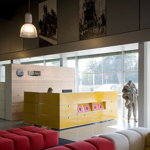 金属前台接待桌 - USM Haller - USM Modular Furniture