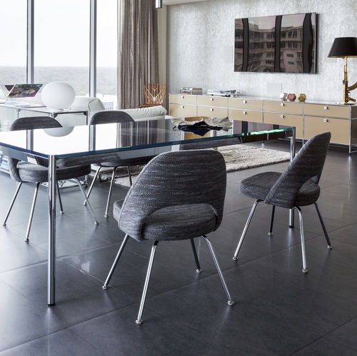 现代风格餐桌 - USM Haller - USM Modular Furniture - 玻璃 / 金属 / 金属桌脚