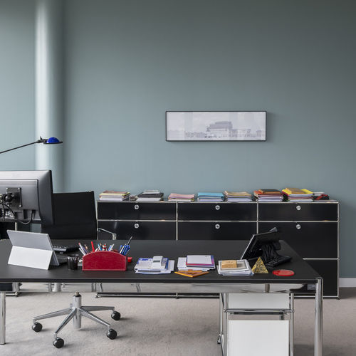 现代风格桌 - USM Haller - USM Modular Furniture - 漆布 / 金属桌脚 / 长方形