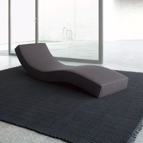 现代风格躺椅 - LINEA - PAOLA LENTI - 布料 / 聚酯