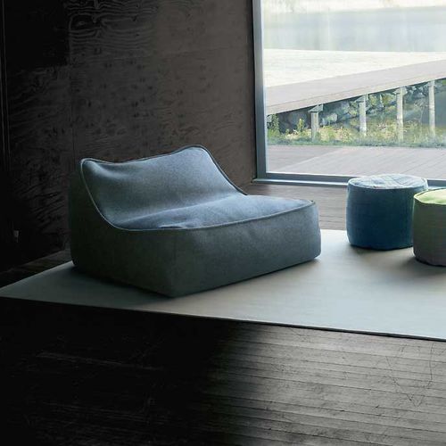 现代风格壁炉椅 - FLOAT - PAOLA LENTI - 布料 / 布艺 / 布套可拆卸