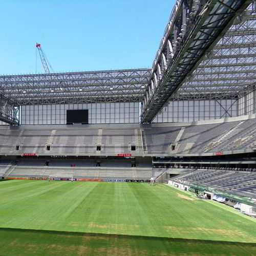 可移动屋顶金属屋架 - ESTADIO JOAQUIM AMÉRICO GUIMARÃES - Lanik