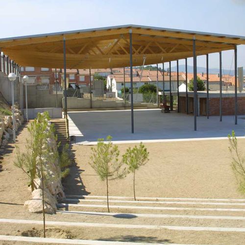 胶合木木制屋架 - POLIDEPORTIVO EN SAN LLORENÇ DE HORTON - Lanik - 屋架 / 商用