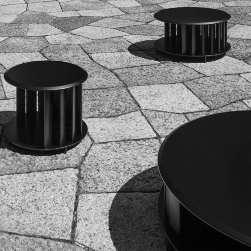 现代风格小圆桌 - ISLANDS  - Living Divani - 栎木 / MDF / 金属桌脚