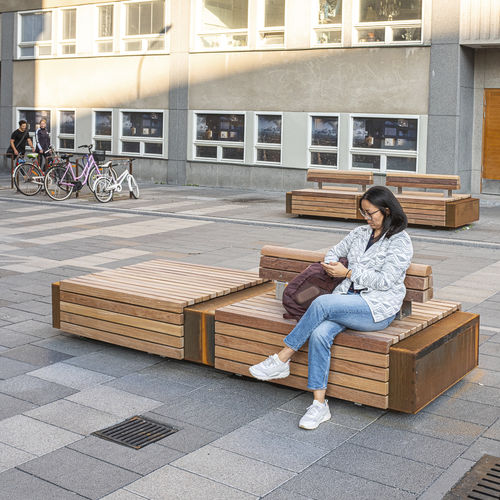 现代风格公共长椅 - SOLID SEAT BLOCKS - Streetlife - 耐候钢 / 粉末涂层钢 / 木质
