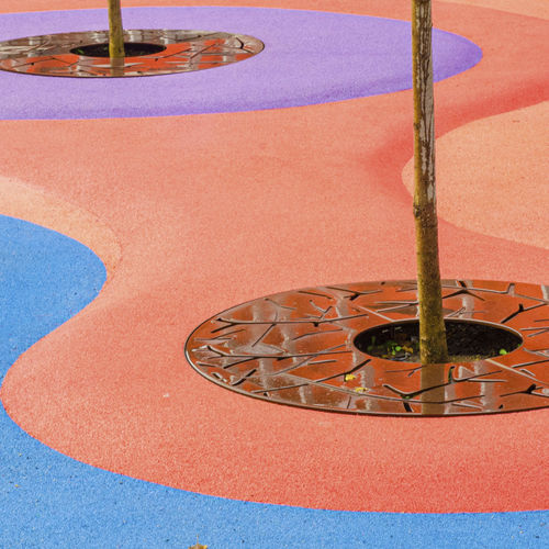 圆形树池盖板 - TREE GRILLES ROUND - Streetlife - 耐候钢 / 带公共长椅
