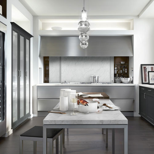 传统风格厨房 - CLASSIC : BEAUXARTS + S2 - SIEMATIC - 玻璃 / 不锈钢 / 大理石