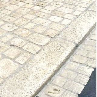 人行道路缘坡道 - GBTFR - Girpav - 人造石 / 线性