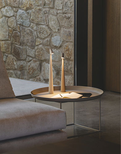 台灯 - Africa - VIBIA LIGHTING - Nomad / 铝制 / 聚碳酸酯