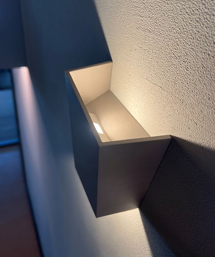 现代风格壁灯 - Break plus - VIBIA LIGHTING - 户外 / 铝制 / 几何图形