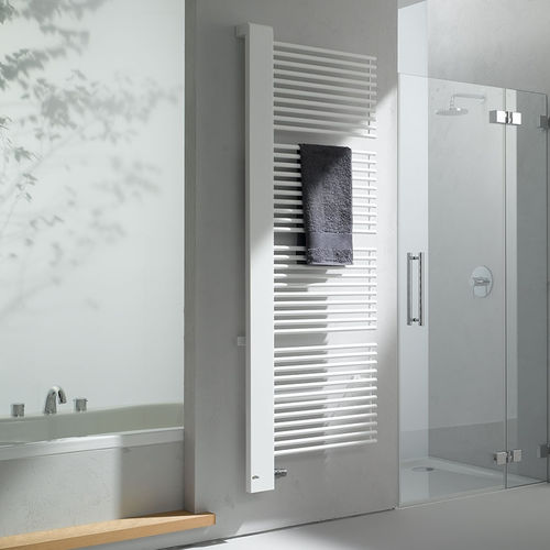 热水毛巾架散热器 - CREDO® HALF® - KERMI - 电动 / 0...500 w / 501 w...750 w