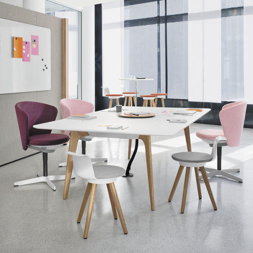 现代风格会议室桌 - TIMBA - Bene GmbH - 栎木 / MDF / 实木