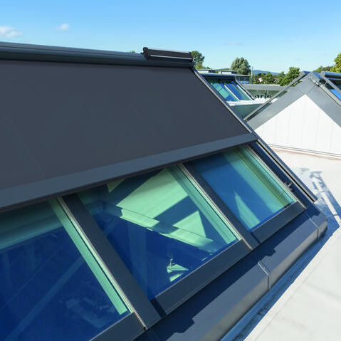遮光卷帘 - TOPFIX® SOLAR  - RENSON - 用于天窗 / 用于玻璃屋顶 / 用于露台
