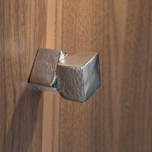 传统风格圆形家具把手 - FRAGILE - Objet Insolite - 青铜