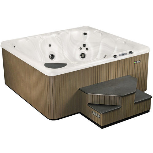 地上水疗浴缸 - 590 - Beachcomber Hot Tubs - 正方形 / 7人座 / 木质