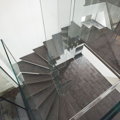 180度旋转楼梯 - MISTRAL WINDER - Siller Stairs - 栎木台阶 / 玻璃结构 / 家用