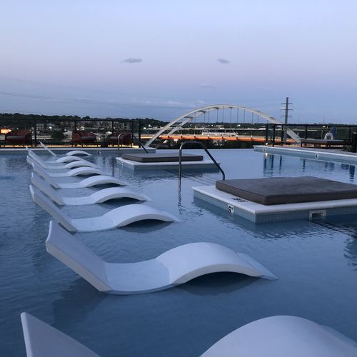 定制游泳池 - Relax - Myrtha Pools - 模块化 / 防滑 / 水疗按摩
