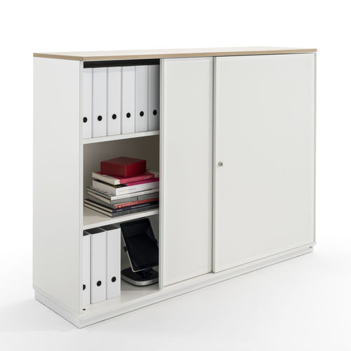 矮档案柜 - WINEA MAXX - WINI Büromöbel Georg Schmidt GmbH & Co. KG - 高 / 木制贴皮 / 平开门