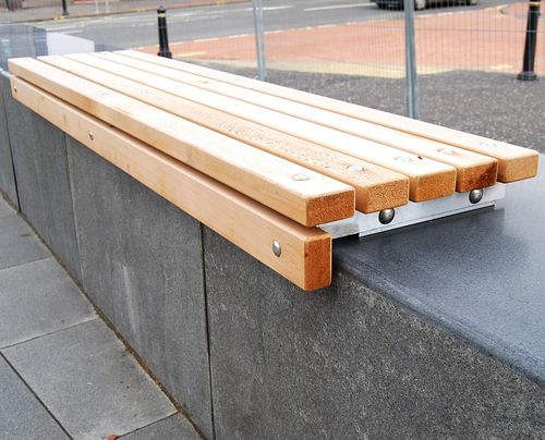 现代风格公共长椅 - BATHGATE - Street Design - 金属 / 壁挂