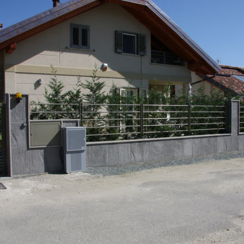 带栏杆围栏 - MODULE PIETRA ARDESIA - MASPE PAVINGS - 住宅 / 混凝土