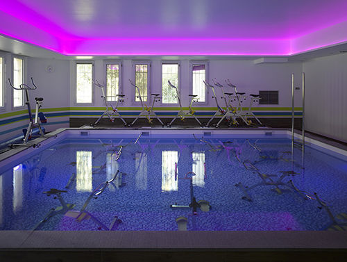 酒店游泳池 - CENTRE MEDICAL GRENOBLE - PISCINES CARRE BLEU - 地下 / 混凝土 / 康复训练
