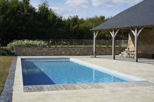 泳道游泳池 - DESIGN 72 MAYENNE - PISCINES CARRE BLEU - 户外 / 地下 / 混凝土