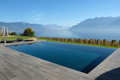 无边式游泳池 - PISCINE A DEBORDEMENT SUISSE - PISCINES CARRE BLEU - 户外 / 地下 / 木质