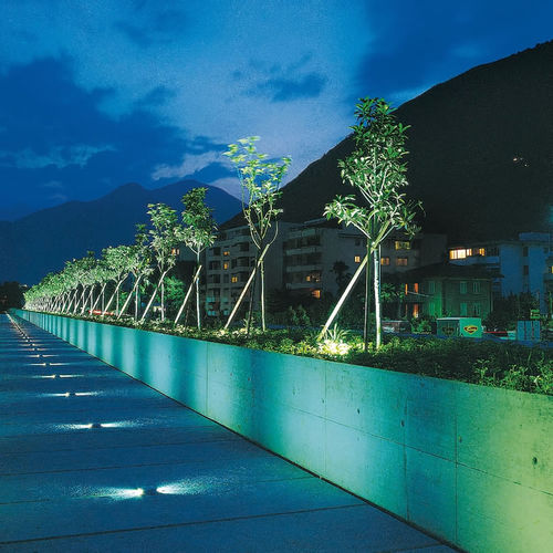 地面嵌入式照明设备 - SUIT - Simes - LED式 / 圆形 / IP67