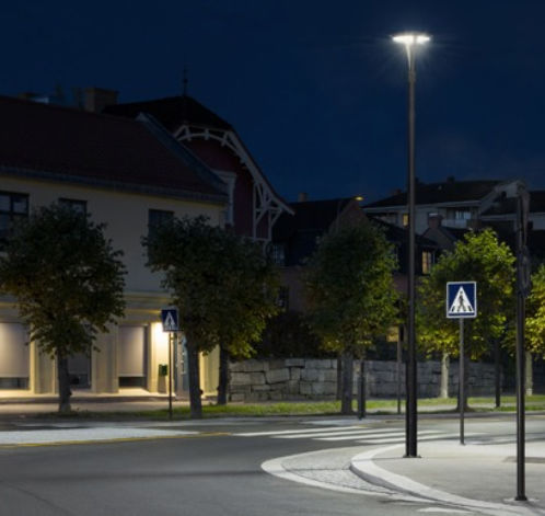 市政路灯 - ARYA - AEC Illuminazione - 现代风格 / 铝铸铁 / 淬火玻璃罩