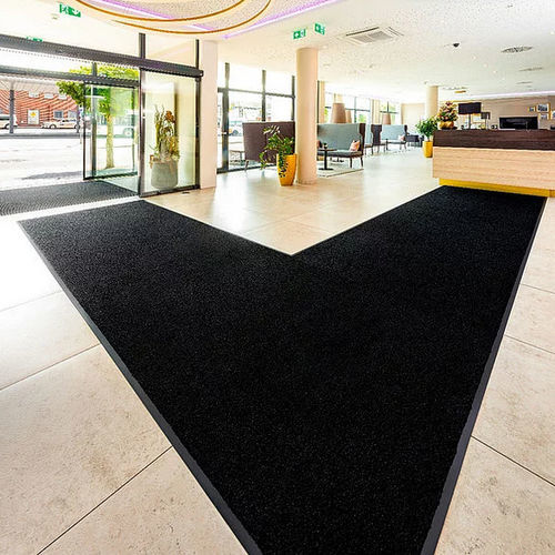 公共机构用入口地垫 - CARE - emco Bautechnik GmbH - 建筑物 / 聚酰胺 / 丝绒