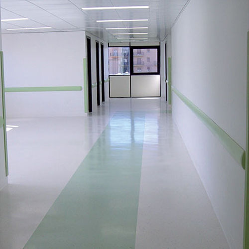 环氧地面 - BASIC PHARMATEC - IPM ITALIA - 用于医院 / 高亮光 / 仿混凝土