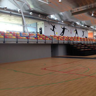 金属阶梯看台 - INDOOR FIXED BLEACHER - MONDO - 直线型