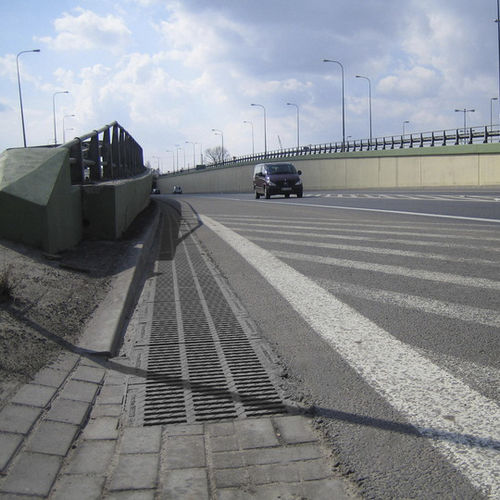 带网格排水槽 - DRAINFIX CLEAN - HAURATON - 纤维混凝土 / 铸铁 / 道路