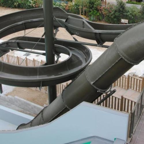 旋转滑梯 - BLACK CANNON - TECNOPISCINE INTERNATIONAL - 用于水上乐园 / 管状 / 聚乙烯
