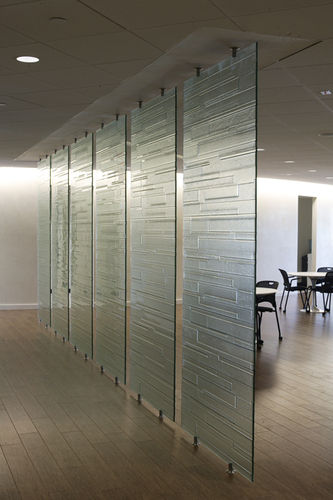 装饰玻璃板 - BOARDS - BermanGlass - 布艺 / 半透明 / 用于隔墙