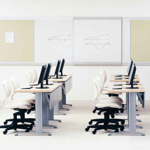 磁性白板 - FOCUS WALL - Teknion - 壁挂 / 塑料 / 办公室