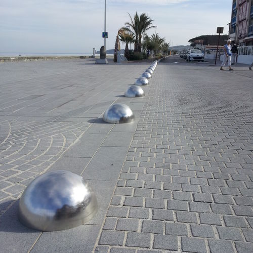 禁止停车桩 - DEMI-SPH&Egrave;RE - FRANCE INOX INDUSTRIE - 不锈钢 / 公共空间