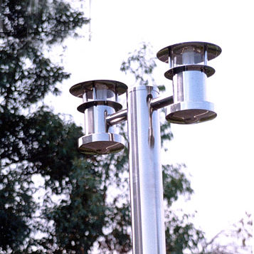 市政路灯 - CITY - FRANCE INOX INDUSTRIE - 现代风格 / 金属 / LED式