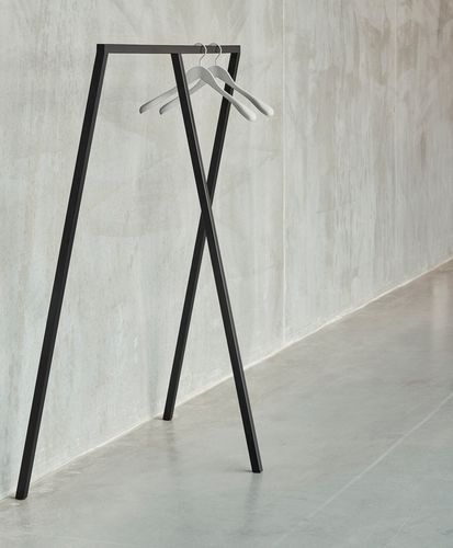 现代风格衣服架 - LOOP STAND - Hay a/s - 粉末涂层钢