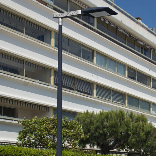 市政路灯 - ZAHA - Valmont France - 现代风格 / 铝制 / 钢