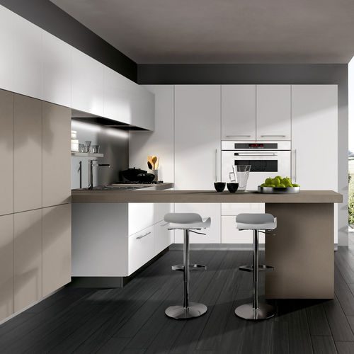现代风格厨房 - KAPPA : COMPOSITION 03 - ARMONY CUCINE - 三聚氰胺 / L 形 / 无把手
