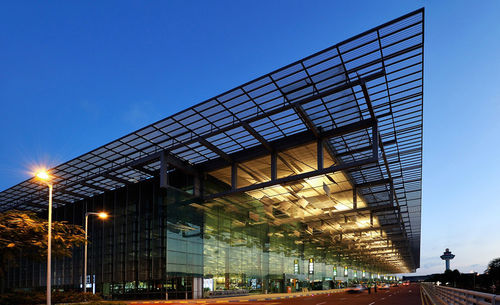 玻璃建筑遮阳板 - CHANGI AIRPORT - Permasteelisa - 用于屋顶 / 卧式