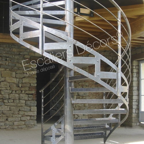 旋转楼梯 - FERDINAND DH33 - ESCALIERS DECORS - 混凝土台阶 / 钢结构 / 家用