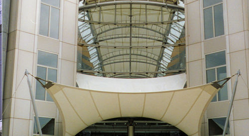 玻璃纤维建筑膜材 - YAPI KREDI BANK - Hightex - PTFE / 用于拉伸结构 / 用于屋顶