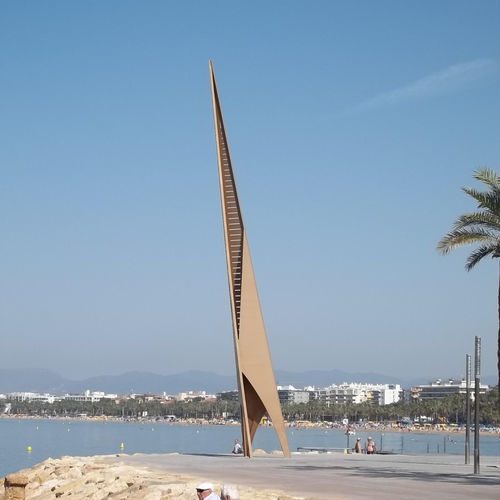 铁雕塑 - ELS PILONS - ESTEVA BARCELONA - 户外 / 落地式 / 公共空间