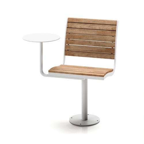 现代风格花园椅子 - Parco Armchair with Tabletop - NOLA INDUSTRIER - 户外 / 室内 / 栎木