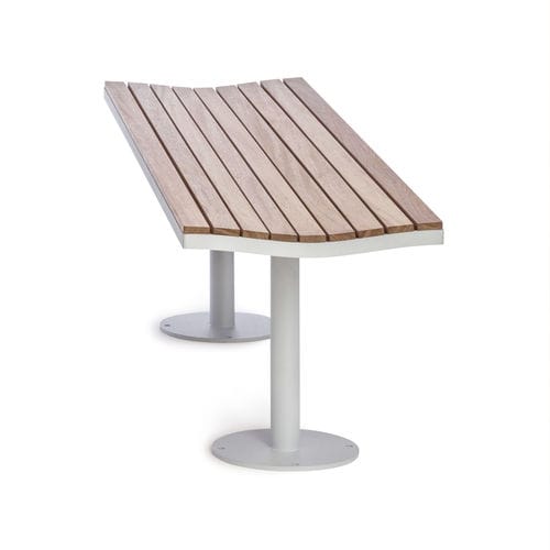 现代风格公共长椅 - Parco Bench  - NOLA INDUSTRIER - 钢 / 油浸木材 / 栎木