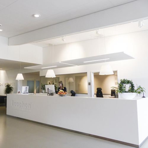 天花板隔音板 - SOLO™ LINE - Saint-Gobain Ecophon - 悬挂式 / 金属 / 羊毛