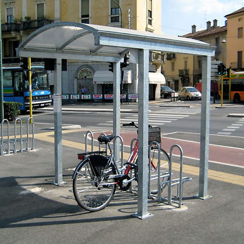 聚碳酸酯棚顶自行车停放处 - GALLERIA - Euroform K. Winkler GmbH - 电镀钢 / 公共空间 / 用于城市