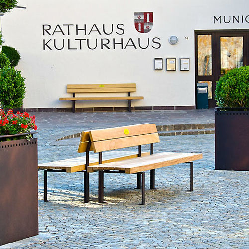 现代风格公共长椅 - LINEASEDUTA LIGHT - Euroform K. Winkler GmbH - 硬木 / 电镀钢 / 带椅背